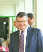 Dominique Baudis quitte le Parlement européen