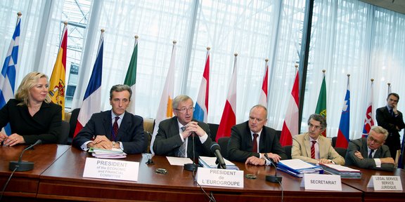 Signature du traité sur le mécanisme européen de stabilité