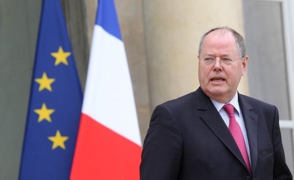Virulence du PS face à Angela Merkel, amnésie face à la gauche allemande