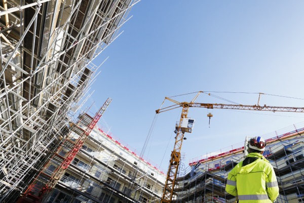 Travailleurs low-cost et salaire minimum, même combat selon Paris