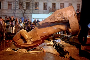 Les manifestants restent mobilisés à Kiev