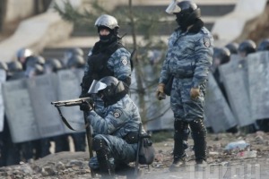 Les forces spéciales s’en prennent aux manifestants ukrainiens