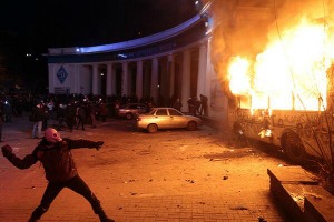 Vives réactions aux lois sécuritaires adoptées par l'Ukraine