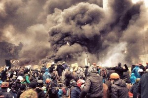 Les ministres européens se rendent à Kiev avant d'éventuelles sanctions 