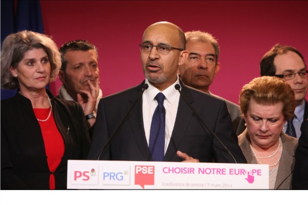 Le PS attaque le bilan de la droite pour lancer la campagne des européennes