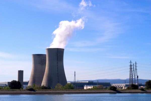«L'industrie du nucléaire joue avec le feu »