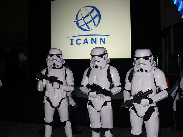 Defending ICANN. Los Angeles, 2007. [Veni/Flickr]