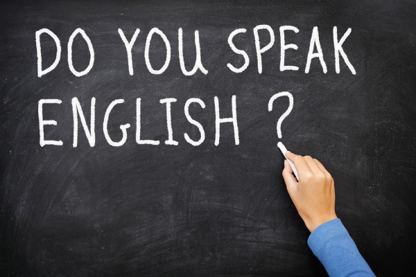 Les candidats à la présidence de la Commission inégaux devant les langues