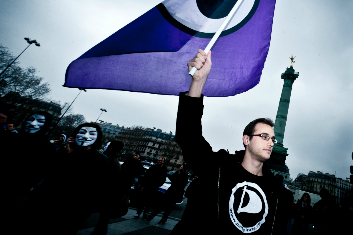 Les partis alternatifs se lancent dans la campagne des européennes 