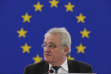Less Europe and more Merkel: MEP Rainer Wieland from Germany's Christian Democratic Union explains the party's European election strategy. [EP]