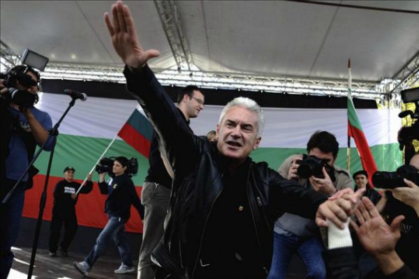 Bulgarie : le gouvernement prié de prendre ses distances avec un parti nationaliste