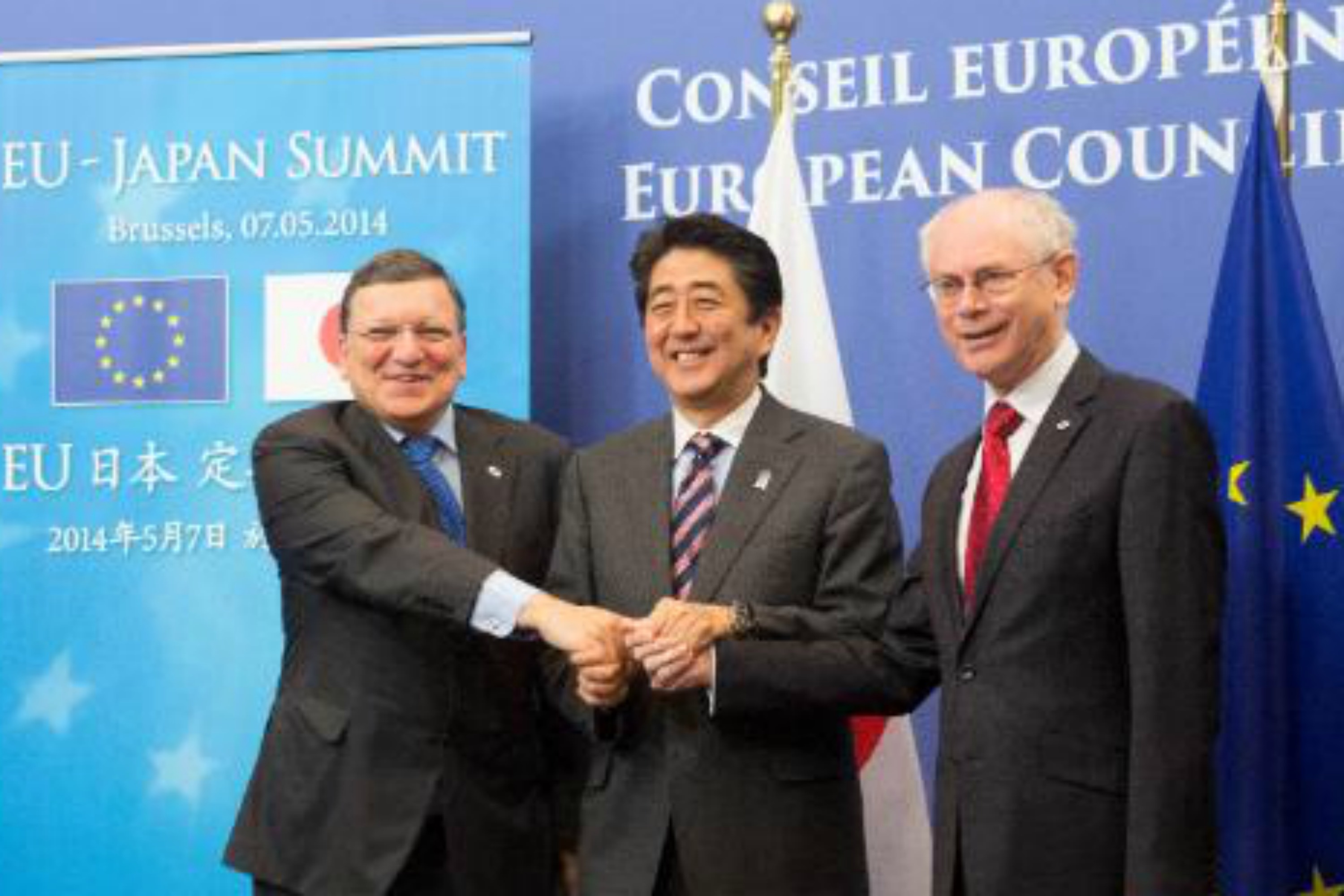 Barroso, Schinzo Abe and Herman Van Rompuy. Photo EBS