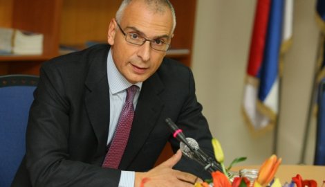 L’ambassadeur italien auprès de l'UE : « la croissance est indissociable de la création d'emploi »