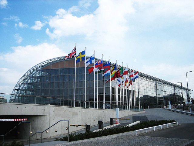 Quand l'aide au développement est attribuée aux multinationales