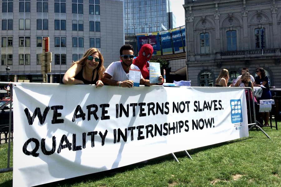Les stagiaires, nouveaux travailleurs « low-cost » de l'Europe 