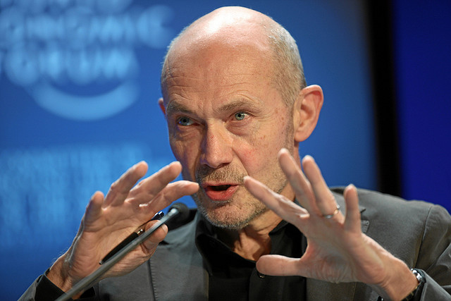 Le rapport de Pascal Lamy  propose  d'affecter les fréquences hertziennes au haut débit