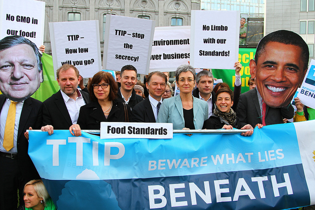 La Commission nie toute exagération des avantages du TTIP
