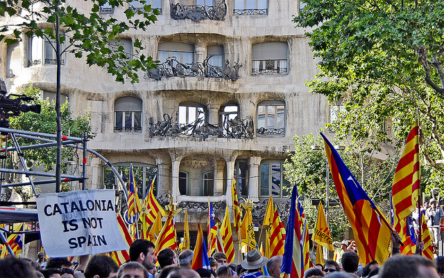Le parlement catalan déclenche le duel avec Madrid