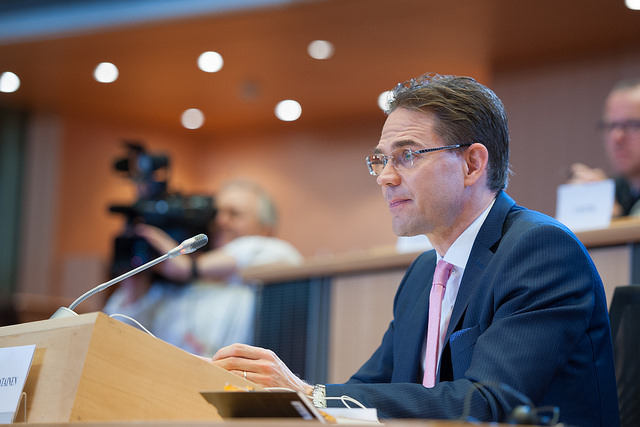 Jyrki Katainen mis en difficulté pour ses positions sur l'austérité