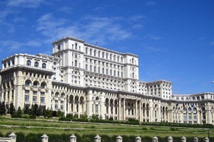 La Commission salue les réformes menées par la Roumanie