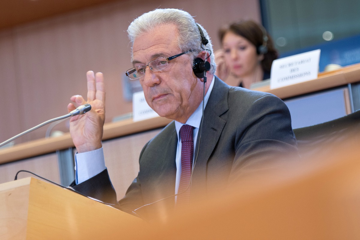 Le futur commissaire à l'immigration dénonce « l'Europe forteresse »