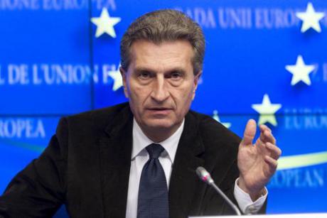 Juncker réprimande le commissaire Oettinger après sa tribune sur la France