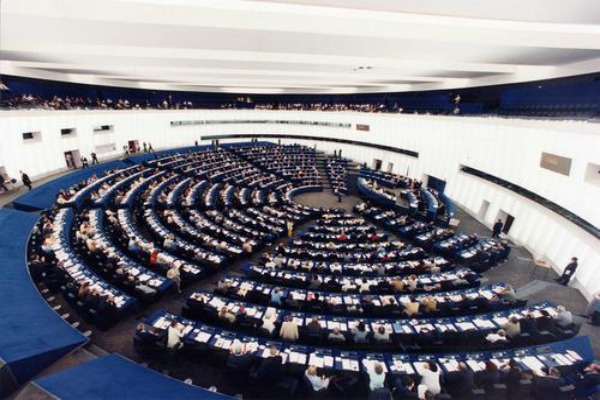 Le Parlement européen tergiverse sur le reporting pays par pays