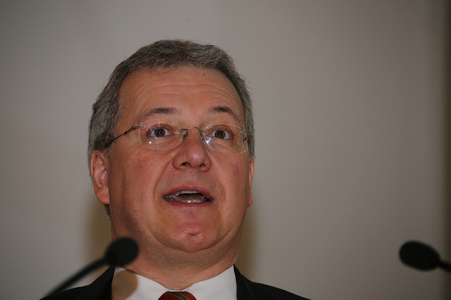 Un eurodéputé allemand accuse la BCE de dépasser son mandat 