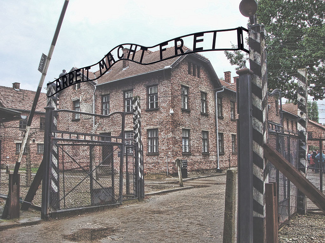Un projet de loi polonais réécrit l'histoire de la Shoah