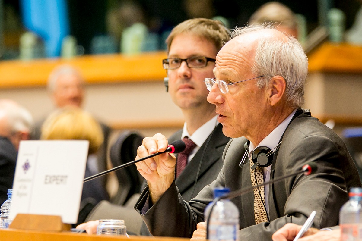 Bernard Soulage: « Le plan Juncker marque une petite volonté d’investissement de la part de l’UE » 