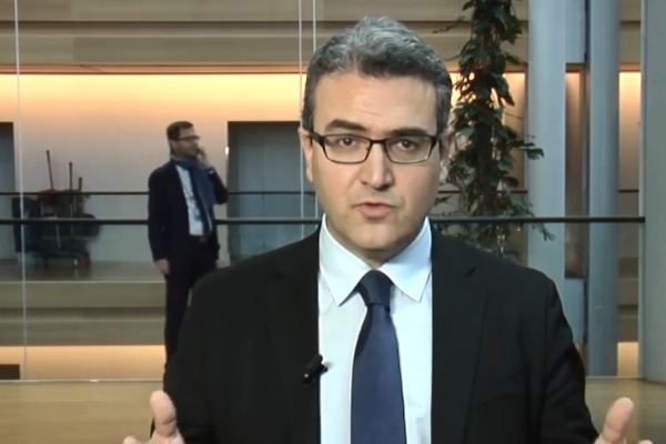 Le Front national désarçonné après les attentats en France