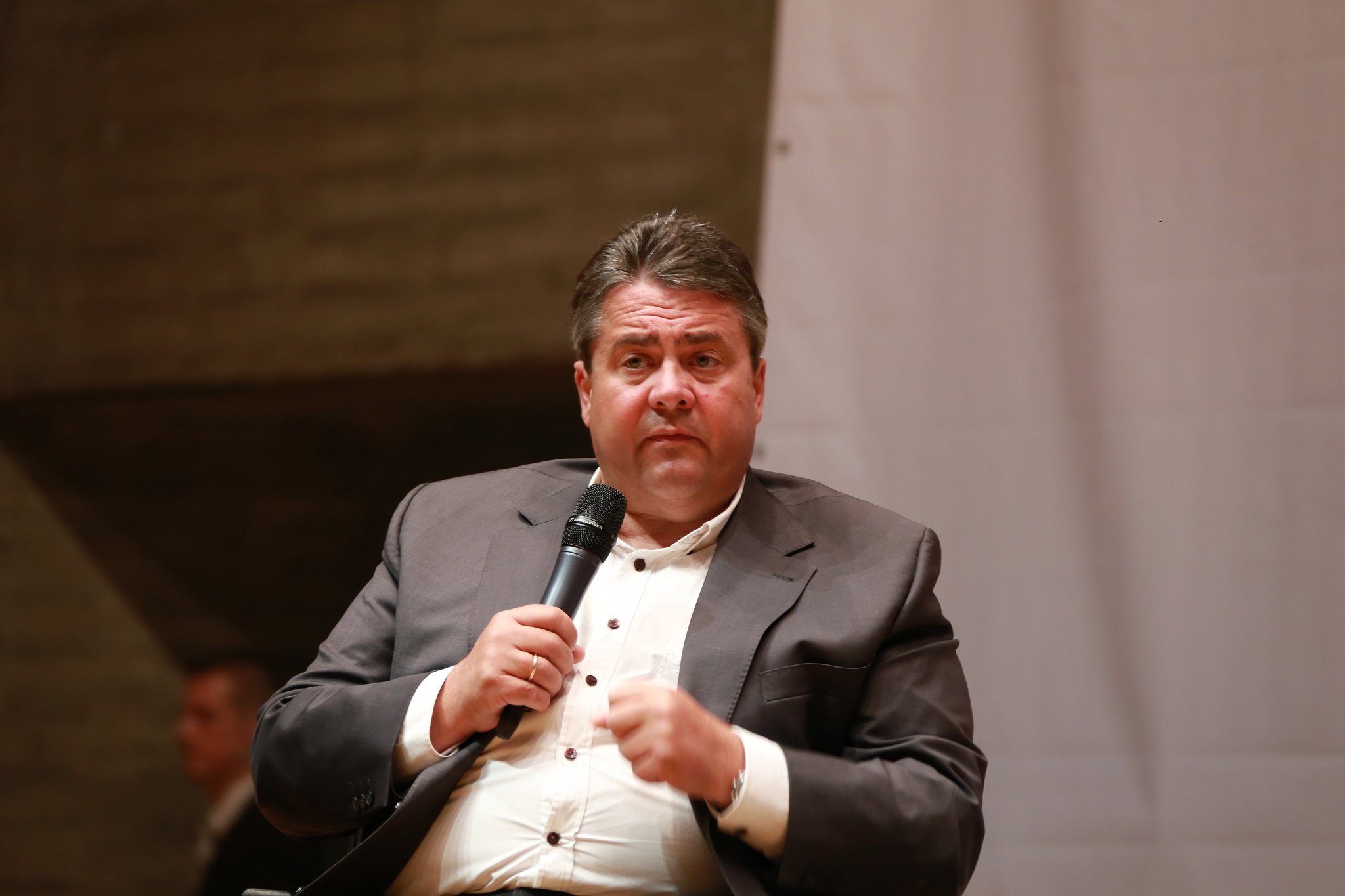 Sigmar Gabriel tente d'entamer le dialogue avec les sympathisants de Pegida