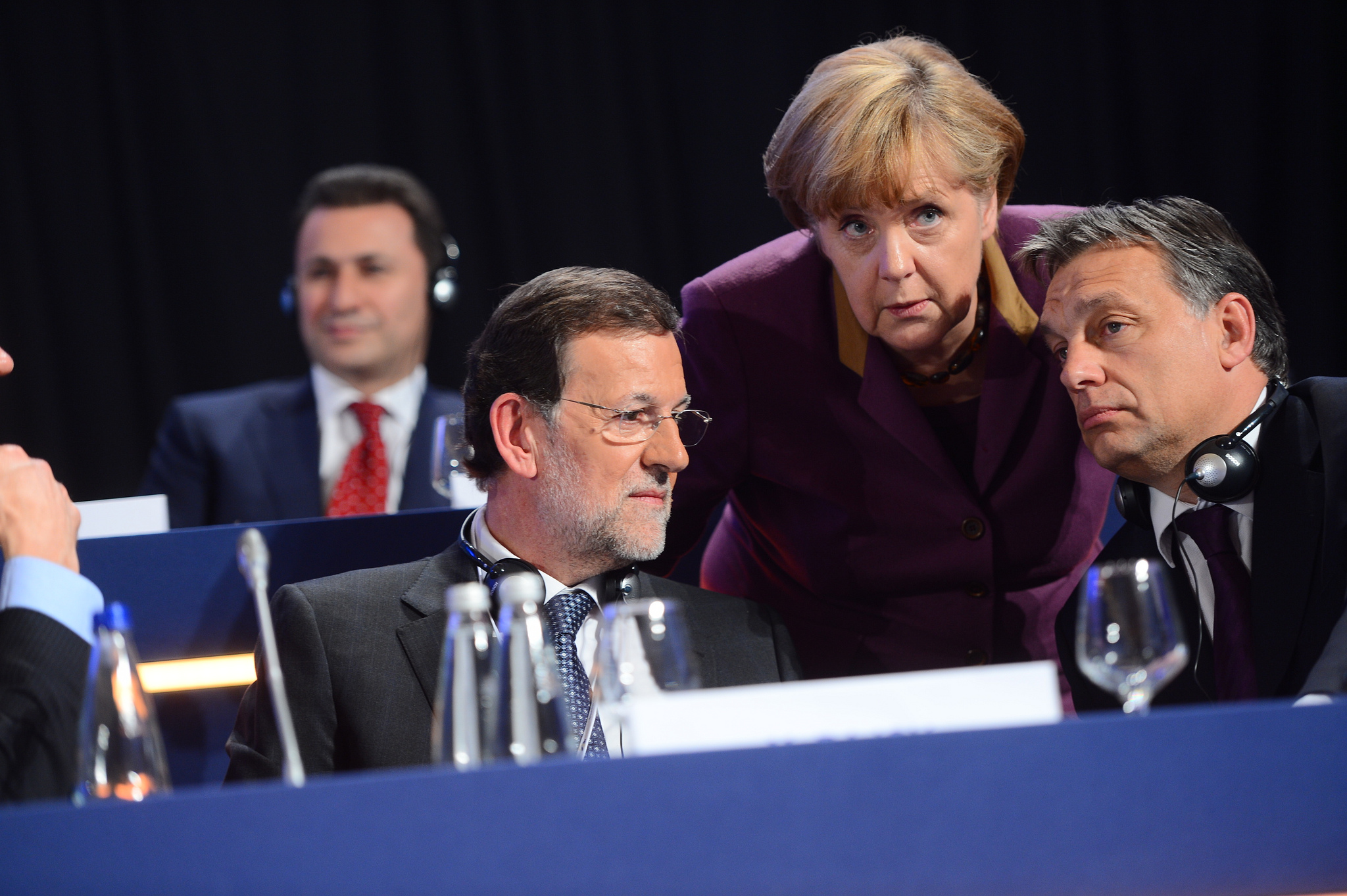 Merkel appelle timidement Orbán à respecter l'opposition en Hongrie