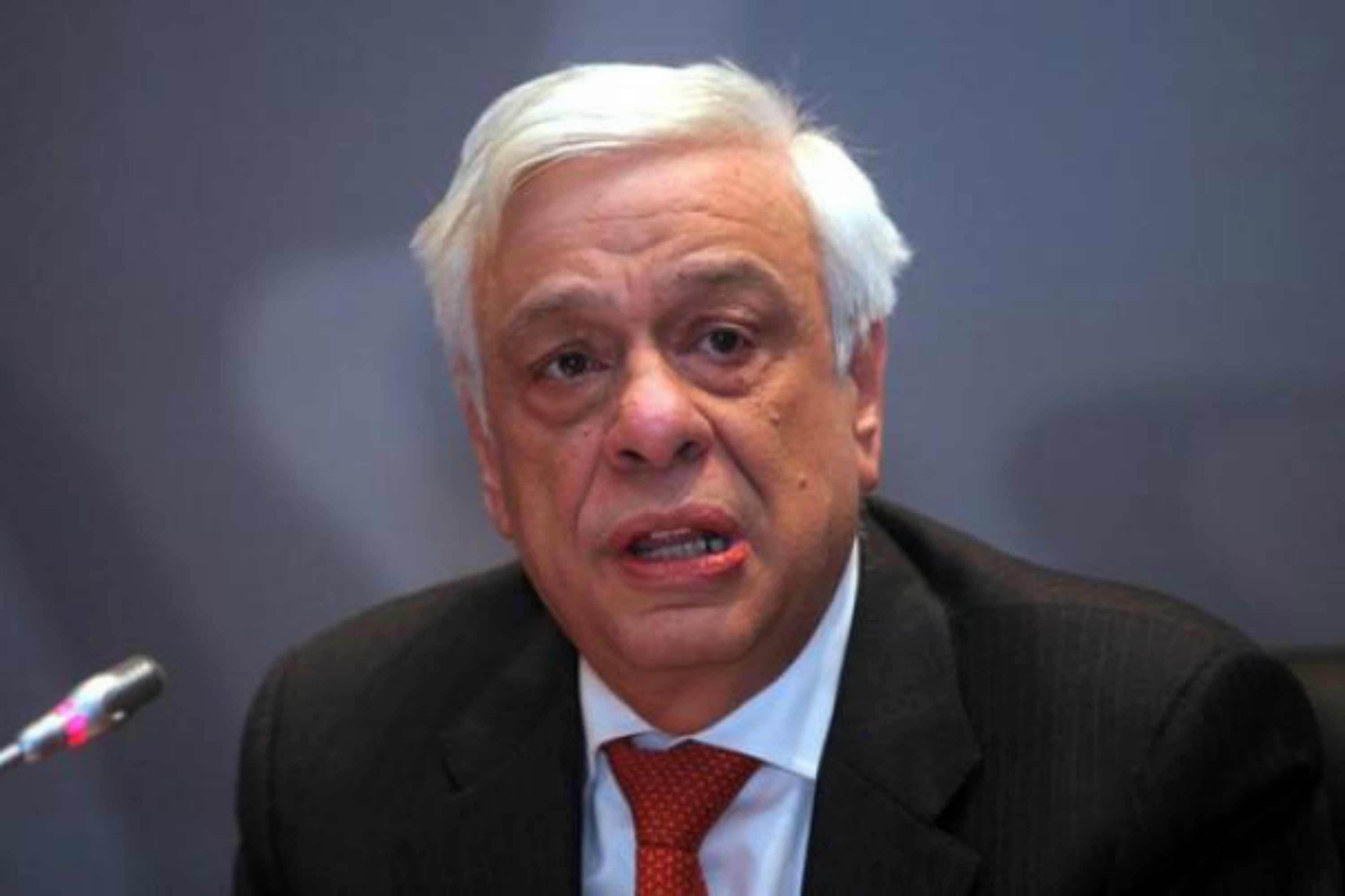 Juncker soulagé par l'élection du nouveau président grec