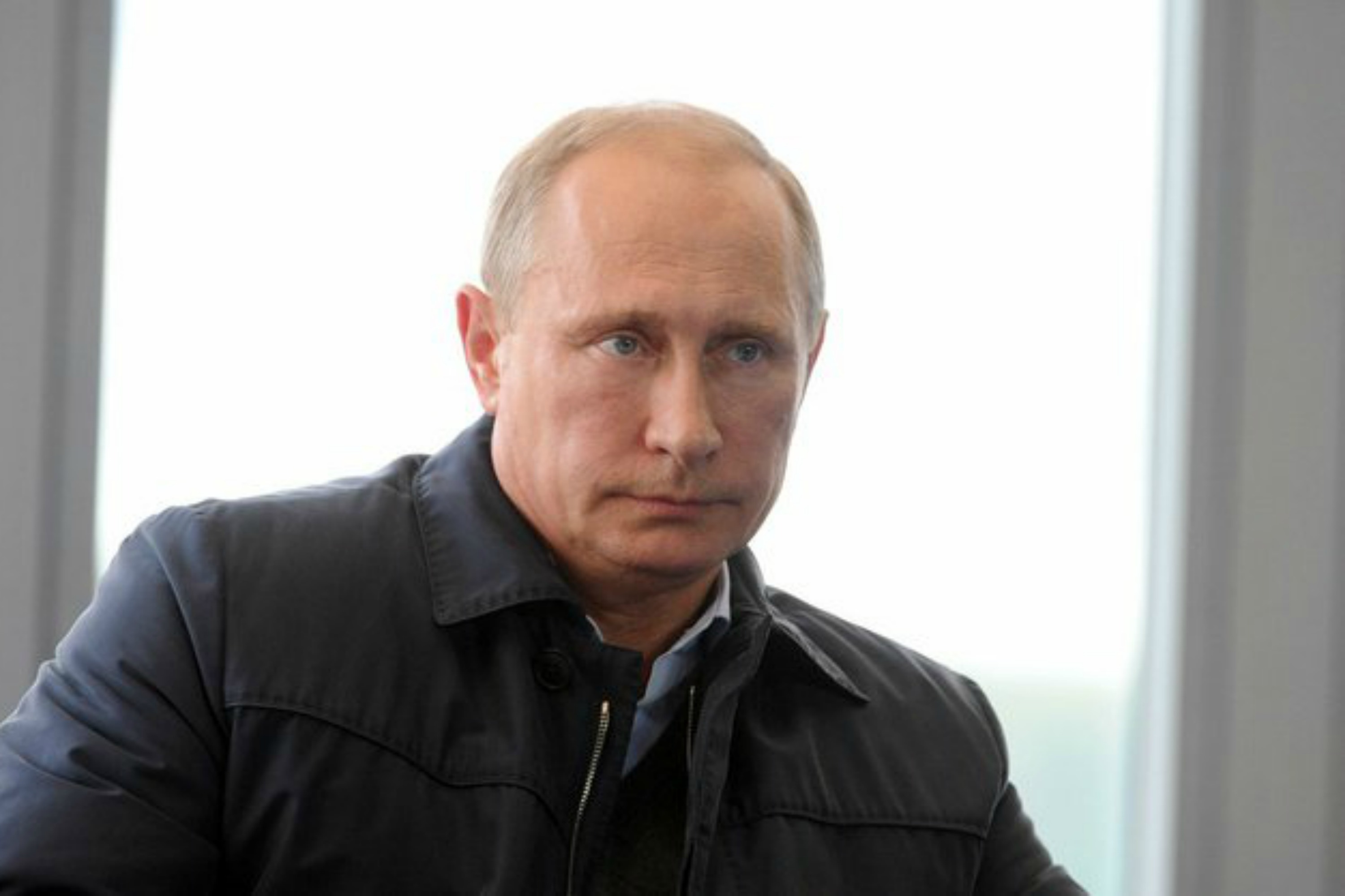 Poutine attribue la baisse du pétrole à une manipulation politique