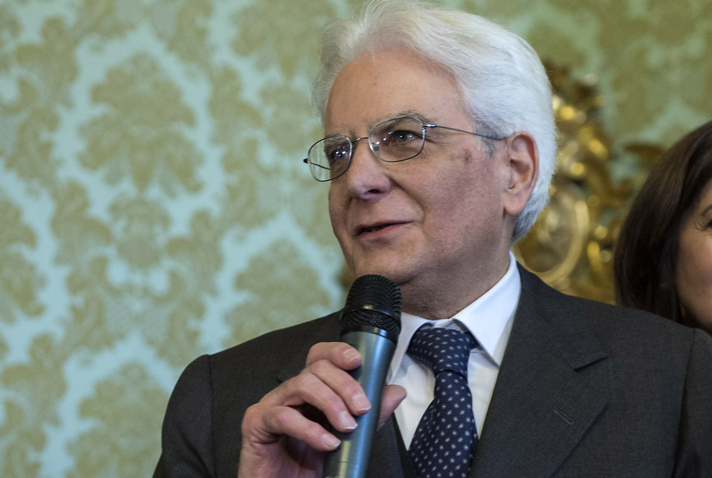 Le candidat de Renzi élu président en Italie