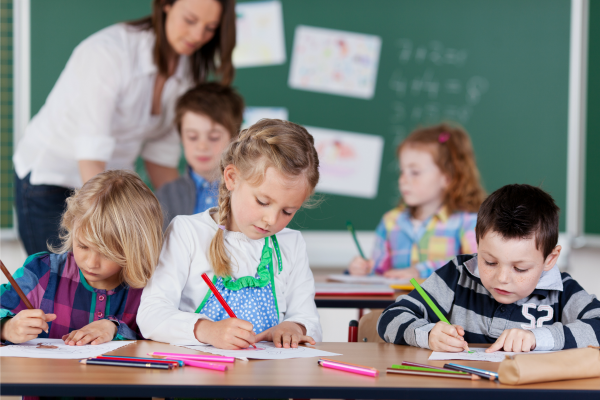 L’UE cherche à faire barrage à l’extrémisme dès l’école