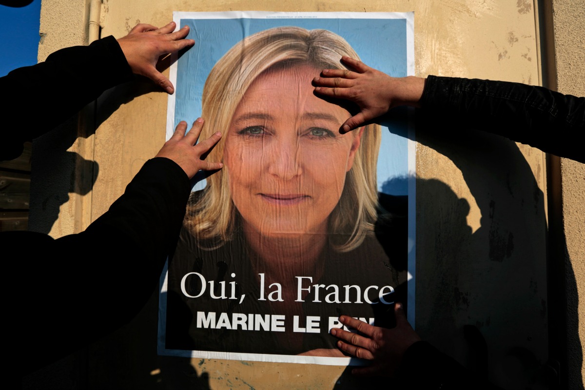 Le Parlement européen s’alarme de financer le Front national