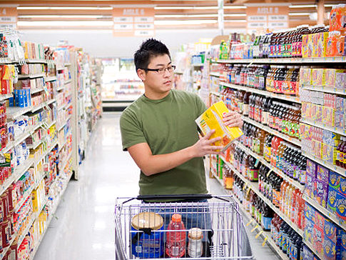 La France étudie la mise en place d'un code couleurs pour les aliments 