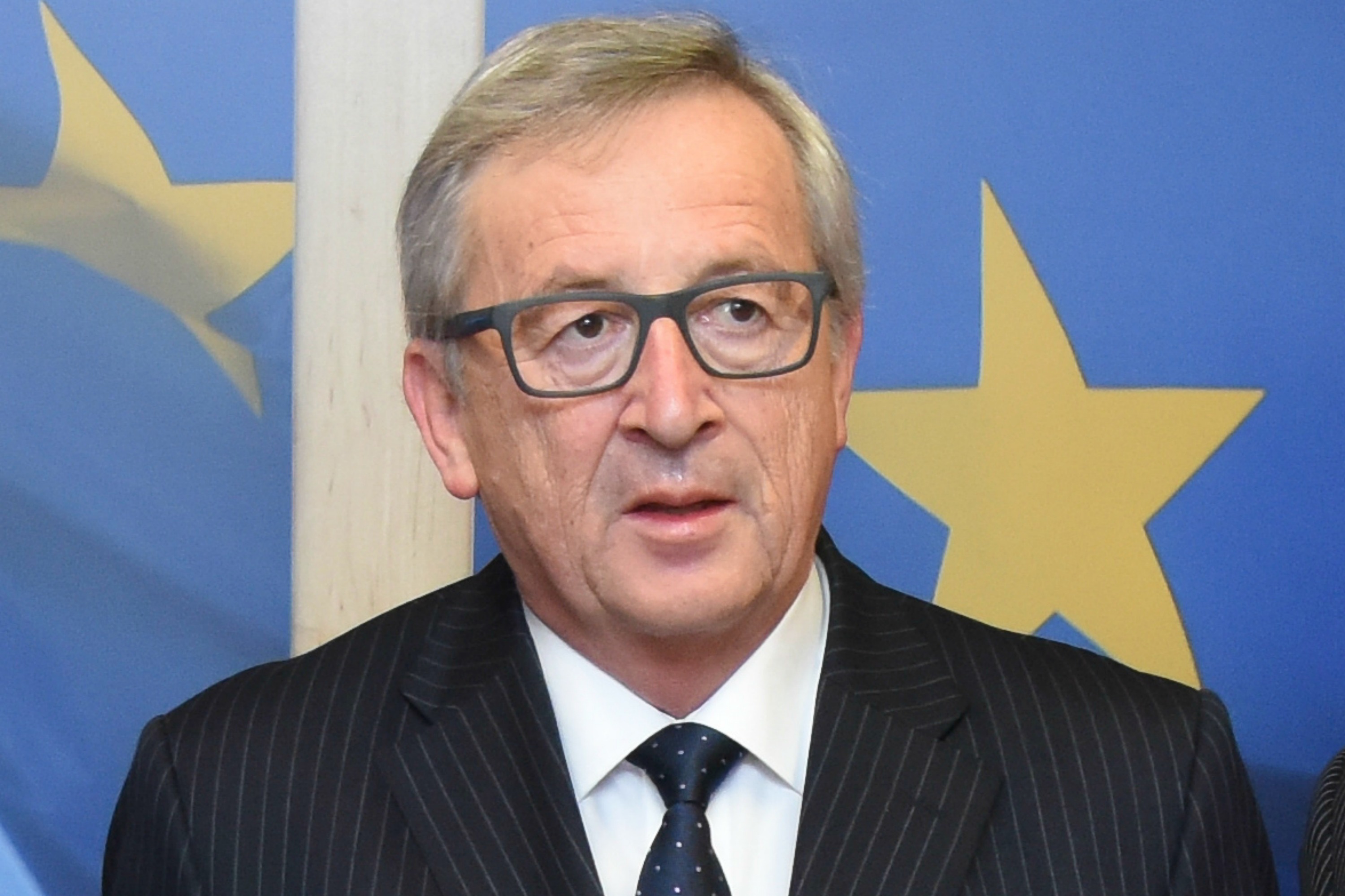 Juncker appelle Berlin à tenir les rênes de ses services de renseignements