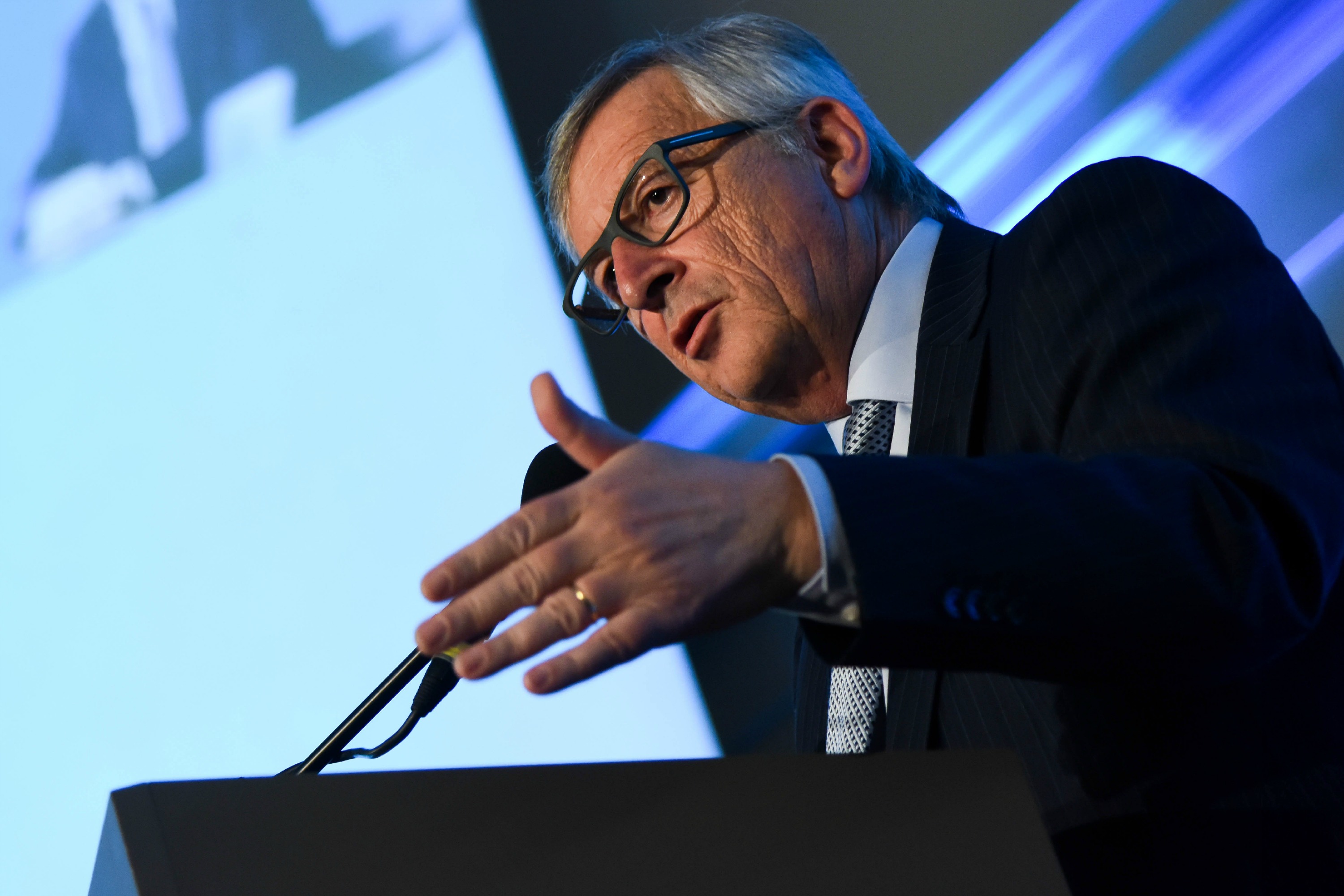 Juncker : les Anglo-Saxons feront tout pour faire éclater la zone euro en cas de Grexit
