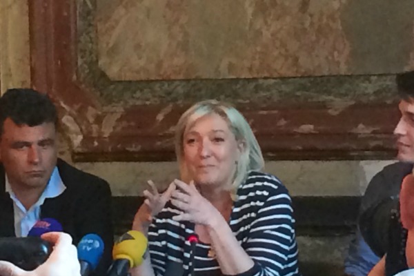 Le FN veut récupérer la controverse sur le TTIP