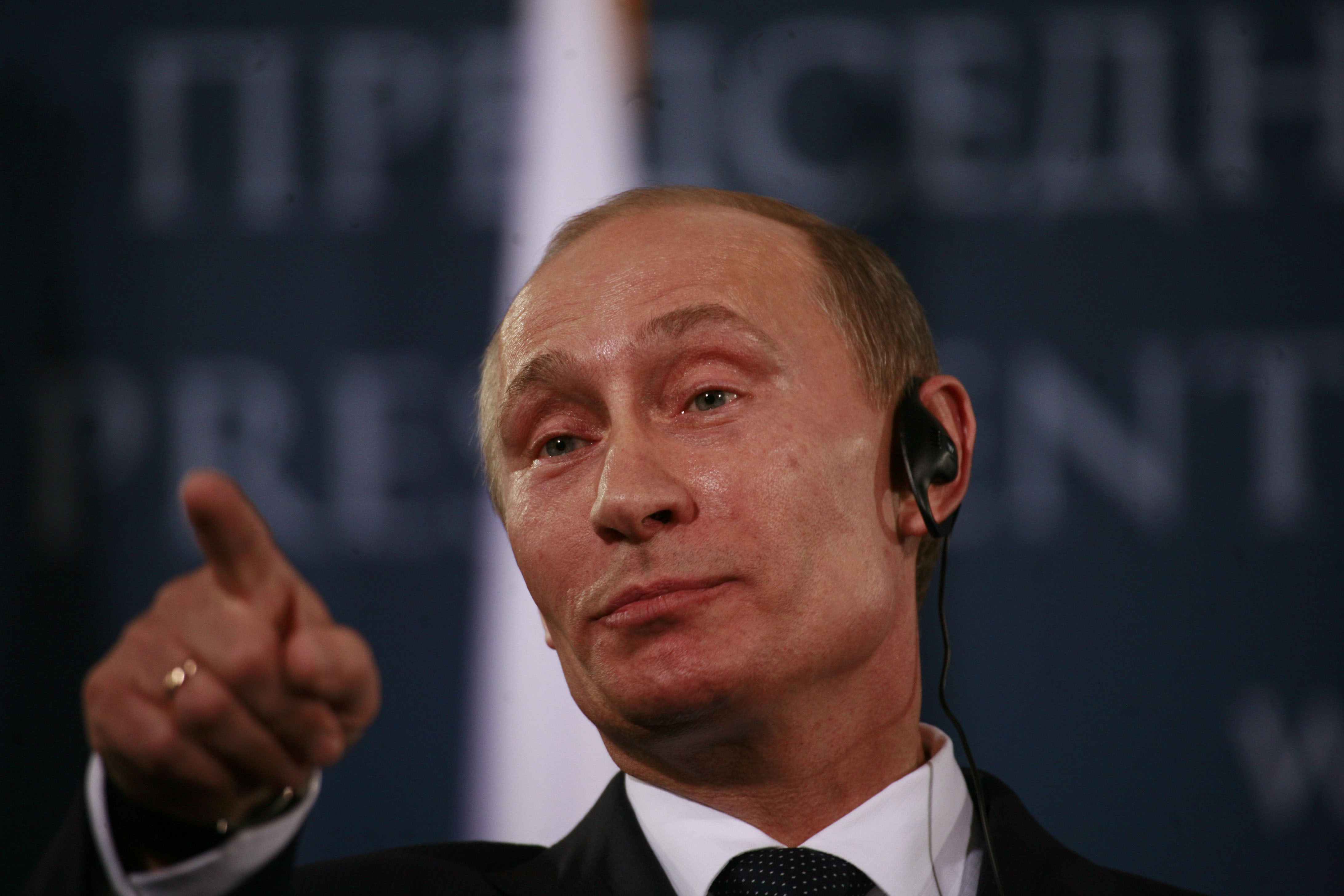 Moscou met la neutralité de Belgrade à l'épreuve
