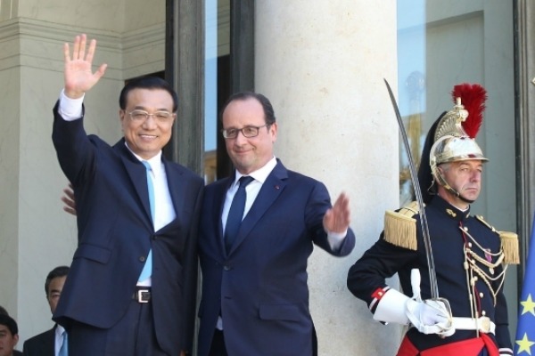 Hollande salue l'engagement de la Chine pour le climat