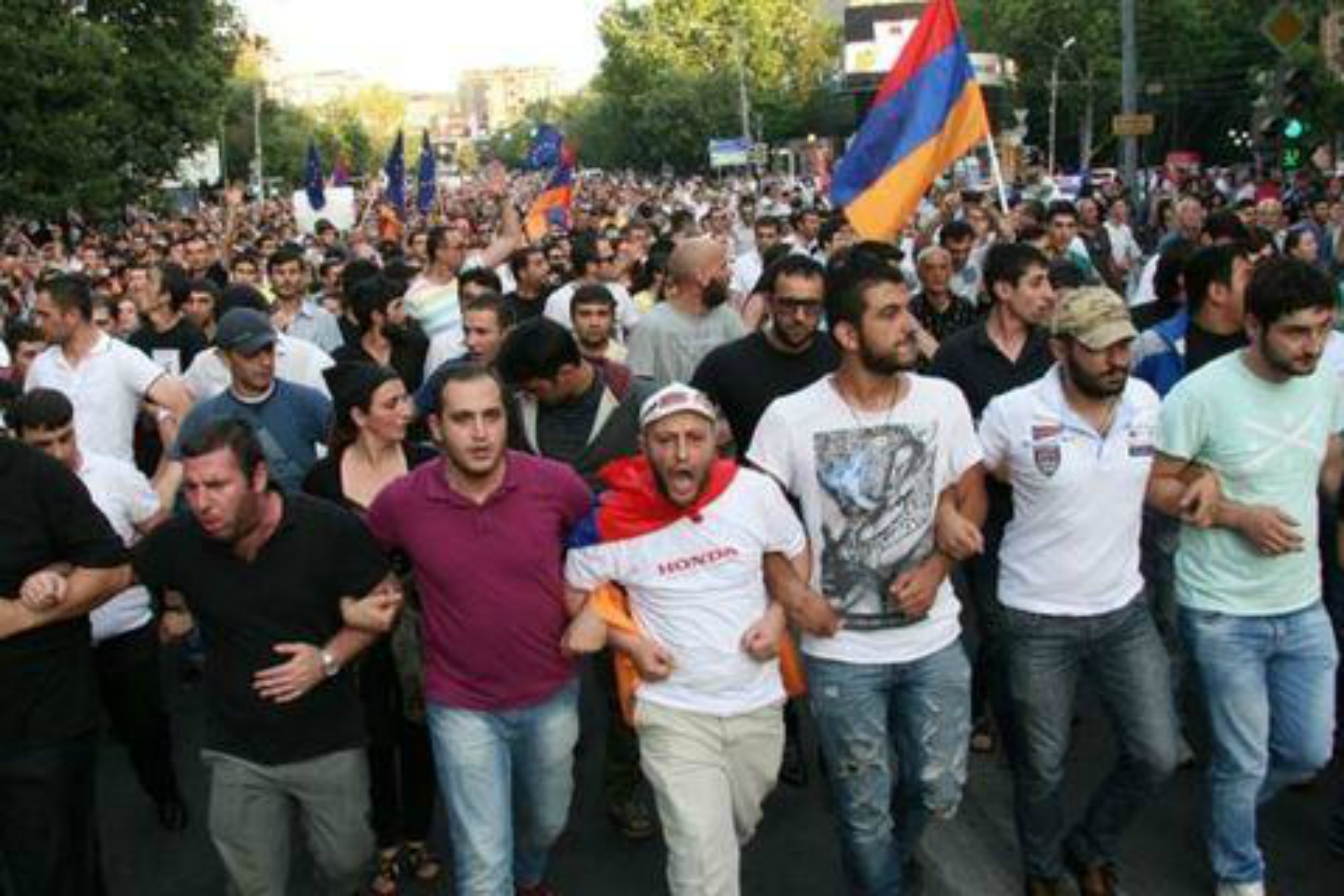 Les Arméniens manifestent contre la montée des prix de l’électricité