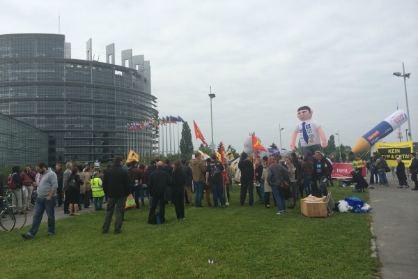 Le Parlement s'écharpe de nouveau sur le TTIP