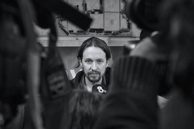Podemos lorgne le « style Tsipras » 