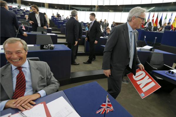 Nigel Farage s'amuse beaucoup de la crise grecque