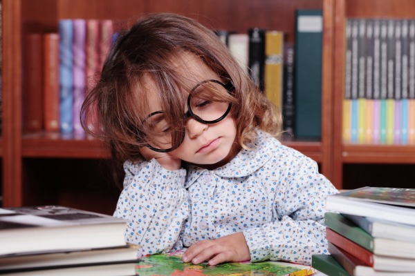 L’OMS souligne le lien entre obésité infantile et manque de sommeil