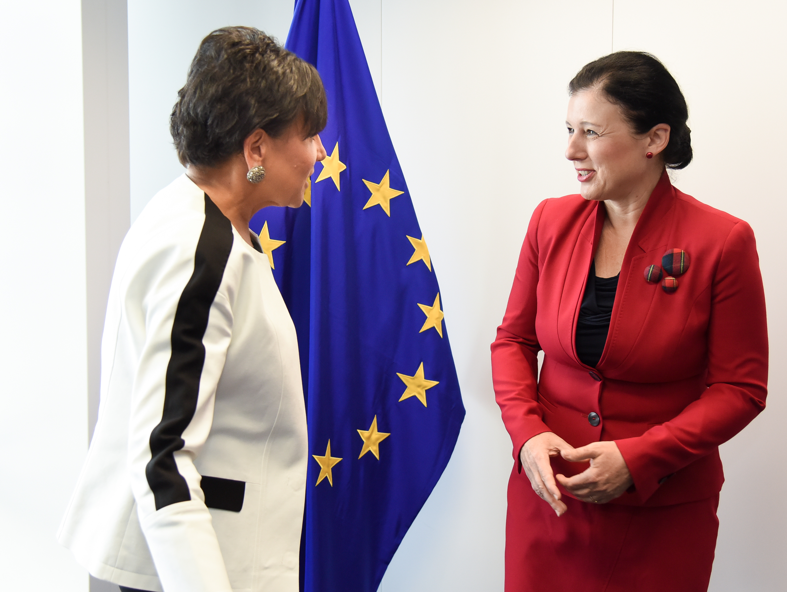 Les divergences persistent sur la protection des données entre l’UE et les États-Unis